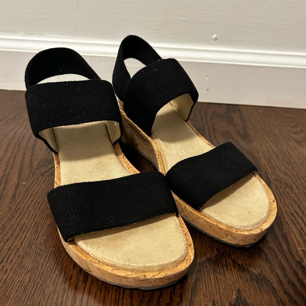 Vaneli elastic strap cork wedge